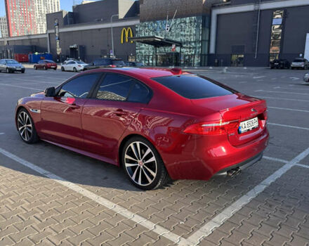 Червоний Ягуар XE, об'ємом двигуна 2 л та пробігом 142 тис. км за 18500 $, фото 16 на Automoto.ua