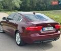 Красный Ягуар XE, объемом двигателя 2 л и пробегом 90 тыс. км за 14500 $, фото 9 на Automoto.ua