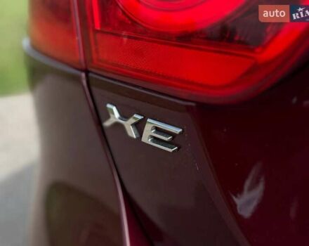 Красный Ягуар XE, объемом двигателя 2 л и пробегом 90 тыс. км за 14500 $, фото 21 на Automoto.ua