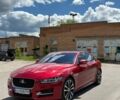 Красный Ягуар XE, объемом двигателя 2 л и пробегом 145 тыс. км за 14900 $, фото 1 на Automoto.ua