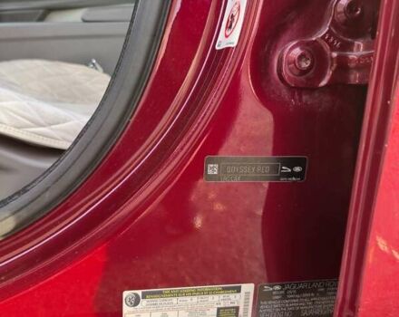 Красный Ягуар XE, объемом двигателя 2 л и пробегом 103 тыс. км за 14999 $, фото 11 на Automoto.ua