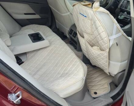 Красный Ягуар XE, объемом двигателя 2 л и пробегом 103 тыс. км за 14999 $, фото 14 на Automoto.ua