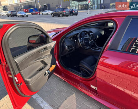 Червоний Ягуар XE, об'ємом двигуна 2 л та пробігом 142 тис. км за 18500 $, фото 33 на Automoto.ua