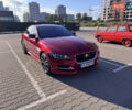 Червоний Ягуар XE, об'ємом двигуна 2 л та пробігом 142 тис. км за 18500 $, фото 2 на Automoto.ua