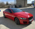 Красный Ягуар XE, объемом двигателя 2 л и пробегом 63 тыс. км за 16900 $, фото 6 на Automoto.ua
