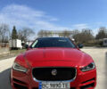Красный Ягуар XE, объемом двигателя 2 л и пробегом 63 тыс. км за 16900 $, фото 7 на Automoto.ua