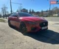 Червоний Ягуар XE, об'ємом двигуна 2 л та пробігом 90 тис. км за 19900 $, фото 1 на Automoto.ua
