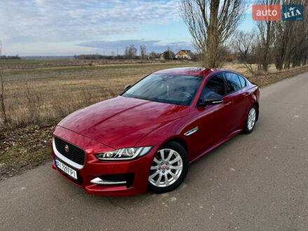 Ягуар XE 2015 в Барышевке на Automoto.ua Красный Ягуар XE, объемом двигателя 2 л и пробегом 124 тыс. км за 15500 $, фото 1 на Automoto.ua