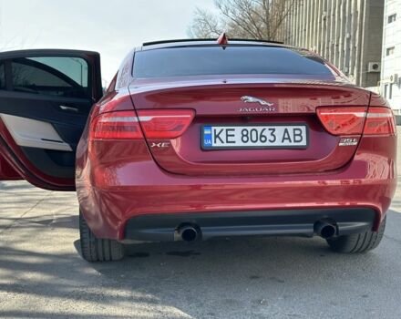 Красный Ягуар XE, объемом двигателя 3 л и пробегом 114 тыс. км за 16500 $, фото 1 на Automoto.ua