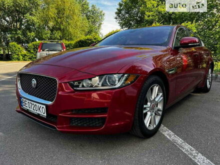 Червоний Ягуар XE, об'ємом двигуна 2 л та пробігом 48 тис. км за 21000 $, фото 1 на Automoto.ua