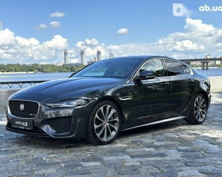 Ягуар XE, объемом двигателя 2 л и пробегом 23 тыс. км за 41890 $, фото 4 на Automoto.ua
