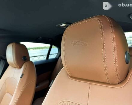 Ягуар XE, объемом двигателя 2 л и пробегом 23 тыс. км за 41890 $, фото 25 на Automoto.ua