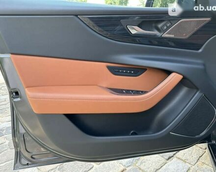 Ягуар XE, объемом двигателя 2 л и пробегом 23 тыс. км за 41890 $, фото 21 на Automoto.ua