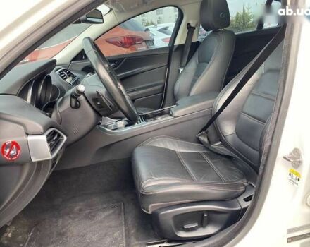 Ягуар XE, объемом двигателя 2 л и пробегом 145 тыс. км за 14900 $, фото 15 на Automoto.ua