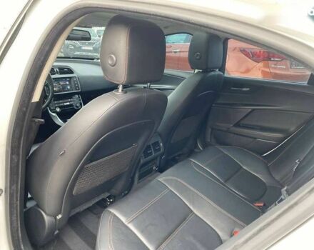 Ягуар XE, объемом двигателя 2 л и пробегом 145 тыс. км за 14900 $, фото 18 на Automoto.ua