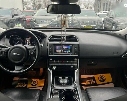 Ягуар XE, объемом двигателя 2 л и пробегом 188 тыс. км за 15300 $, фото 18 на Automoto.ua