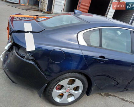 Ягуар XE, объемом двигателя 2 л и пробегом 88 тыс. км за 13500 $, фото 5 на Automoto.ua