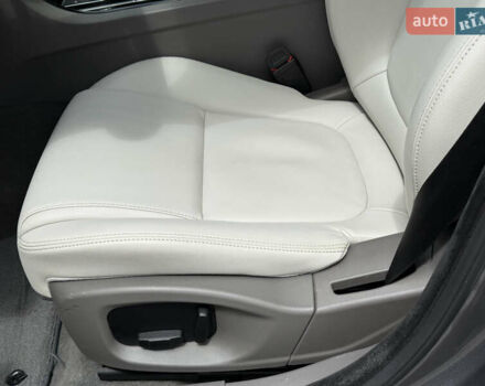 Ягуар XE, объемом двигателя 2 л и пробегом 260 тыс. км за 12900 $, фото 6 на Automoto.ua