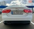 Ягуар XE, объемом двигателя 2 л и пробегом 89 тыс. км за 19600 $, фото 7 на Automoto.ua
