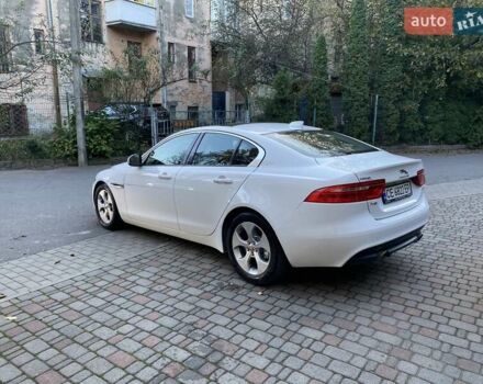 Ягуар XE, объемом двигателя 2 л и пробегом 195 тыс. км за 15250 $, фото 4 на Automoto.ua