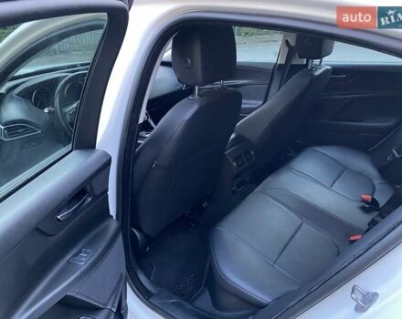Ягуар XE, объемом двигателя 2 л и пробегом 195 тыс. км за 15250 $, фото 24 на Automoto.ua