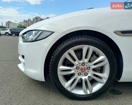 Ягуар XE, объемом двигателя 2 л и пробегом 89 тыс. км за 19600 $, фото 16 на Automoto.ua