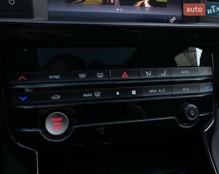 Ягуар XE, объемом двигателя 2 л и пробегом 195 тыс. км за 15250 $, фото 31 на Automoto.ua
