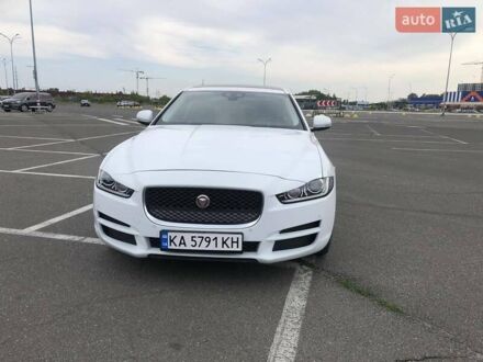 Ягуар XE, объемом двигателя 2 л и пробегом 42 тыс. км за 22500 $, фото 1 на Automoto.ua