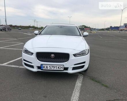 Ягуар XE, объемом двигателя 2 л и пробегом 42 тыс. км за 22500 $, фото 1 на Automoto.ua