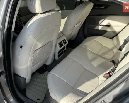 Сірий Ягуар XE, об'ємом двигуна 2 л та пробігом 121 тис. км за 15850 $, фото 8 на Automoto.ua