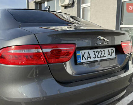 Сірий Ягуар XE, об'ємом двигуна 2 л та пробігом 121 тис. км за 15850 $, фото 22 на Automoto.ua