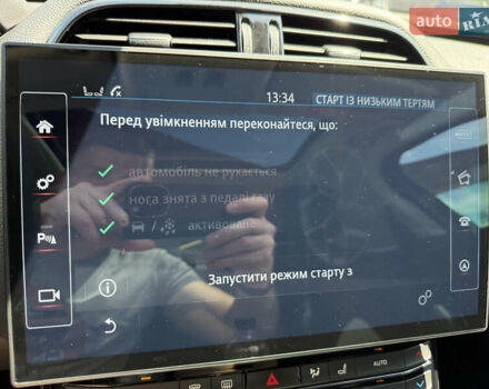 Сірий Ягуар XE, об'ємом двигуна 3 л та пробігом 82 тис. км за 20000 $, фото 70 на Automoto.ua