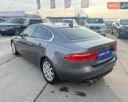 Серый Ягуар XE, объемом двигателя 2 л и пробегом 121 тыс. км за 16300 $, фото 6 на Automoto.ua