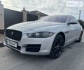 Серый Ягуар XE, объемом двигателя 3 л и пробегом 91 тыс. км за 16300 $, фото 4 на Automoto.ua