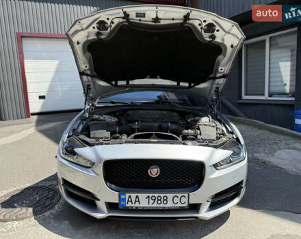 Сірий Ягуар XE, об'ємом двигуна 3 л та пробігом 82 тис. км за 20000 $, фото 45 на Automoto.ua