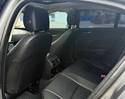 Серый Ягуар XE, объемом двигателя 2 л и пробегом 89 тыс. км за 13800 $, фото 13 на Automoto.ua