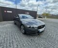 Серый Ягуар XE, объемом двигателя 2 л и пробегом 65 тыс. км за 13700 $, фото 6 на Automoto.ua