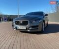 Сірий Ягуар XE, об'ємом двигуна 2 л та пробігом 120 тис. км за 18900 $, фото 1 на Automoto.ua