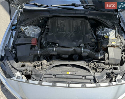 Сірий Ягуар XE, об'ємом двигуна 3 л та пробігом 82 тис. км за 20000 $, фото 85 на Automoto.ua