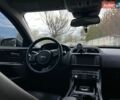 Серый Ягуар XE, объемом двигателя 2 л и пробегом 174 тыс. км за 14700 $, фото 1 на Automoto.ua
