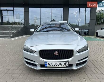 Серый Ягуар XE, объемом двигателя 2 л и пробегом 147 тыс. км за 13500 $, фото 1 на Automoto.ua