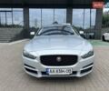 Серый Ягуар XE, объемом двигателя 2 л и пробегом 147 тыс. км за 13500 $, фото 1 на Automoto.ua