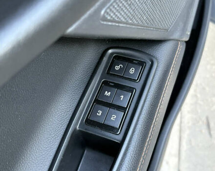 Ягуар XE 2016 у Києві на Automoto.ua Сірий Ягуар XE, об'ємом двигуна 2 л та пробігом 136 тис. км за 16600 $, фото 33 на Automoto.ua