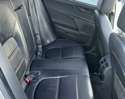 Ягуар XE 2016 у Києві на Automoto.ua Сірий Ягуар XE, об'ємом двигуна 2 л та пробігом 136 тис. км за 16600 $, фото 30 на Automoto.ua