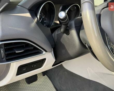 Сірий Ягуар XE, об'ємом двигуна 2 л та пробігом 121 тис. км за 15850 $, фото 30 на Automoto.ua