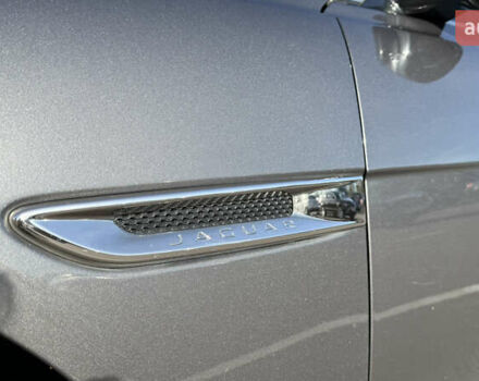 Сірий Ягуар XE, об'ємом двигуна 2 л та пробігом 121 тис. км за 15850 $, фото 23 на Automoto.ua