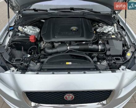 Серый Ягуар XE, объемом двигателя 2 л и пробегом 147 тыс. км за 13500 $, фото 49 на Automoto.ua