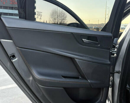 Ягуар XE 2016 у Києві на Automoto.ua Сірий Ягуар XE, об'ємом двигуна 2 л та пробігом 136 тис. км за 16600 $, фото 32 на Automoto.ua