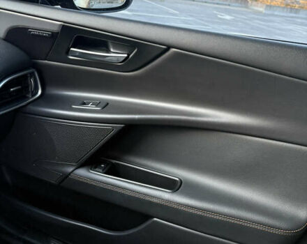 Ягуар XE 2016 у Києві на Automoto.ua Сірий Ягуар XE, об'ємом двигуна 2 л та пробігом 136 тис. км за 16600 $, фото 25 на Automoto.ua