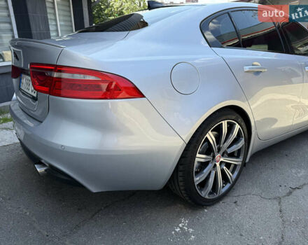 Сірий Ягуар XE, об'ємом двигуна 3 л та пробігом 82 тис. км за 20000 $, фото 25 на Automoto.ua